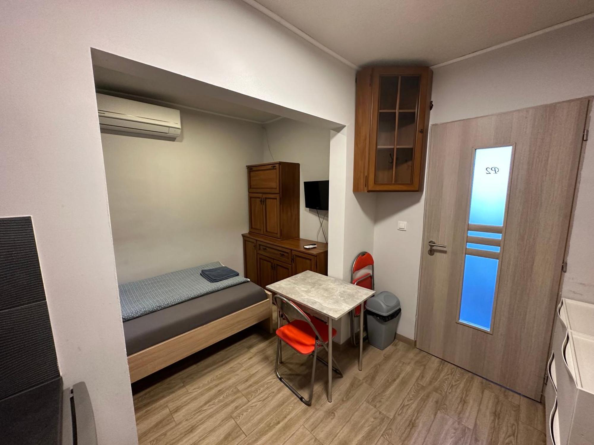 Beregi Apartman Tiszaújváros Exteriör bild